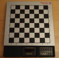 Der Mephisto Polgar 10 MHz. Mein Gert wurde als Komplettgert mit Modularbrett hergestellt und verk